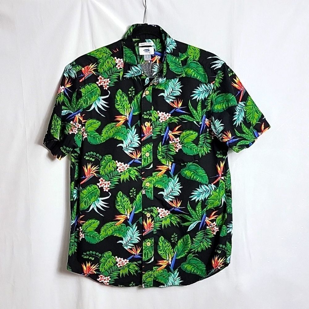 🖤5/$20🖤 OLD NAVY.. Hawaiian style button down shirt..